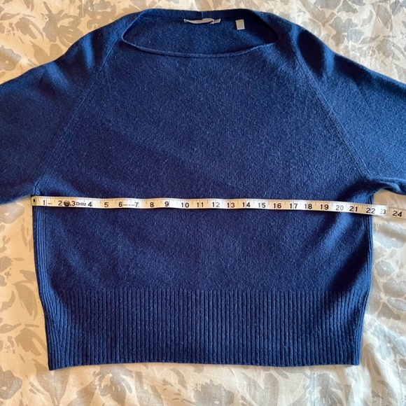 Vince Cashmere Sweater - Picture 4 of 10